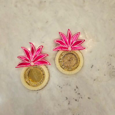 Lotus Pearl T-light Holder