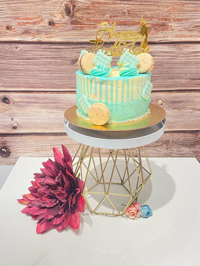 Swirl Metal Cake Stand